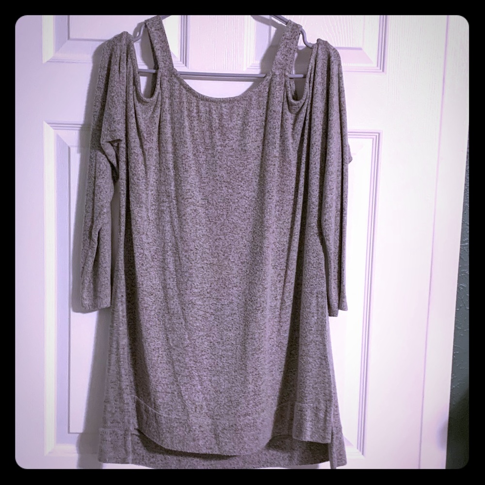 143 Story by Line Up Cold Shoulder Sweater